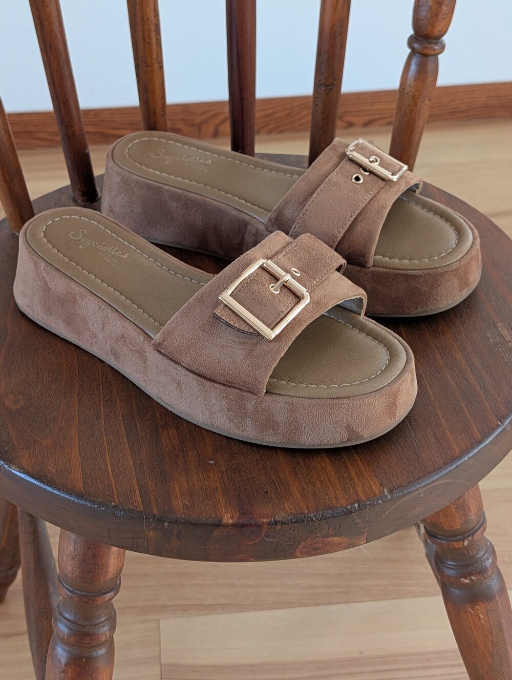 Seychelles Poppy Faux Suede Platform Sandals – 9